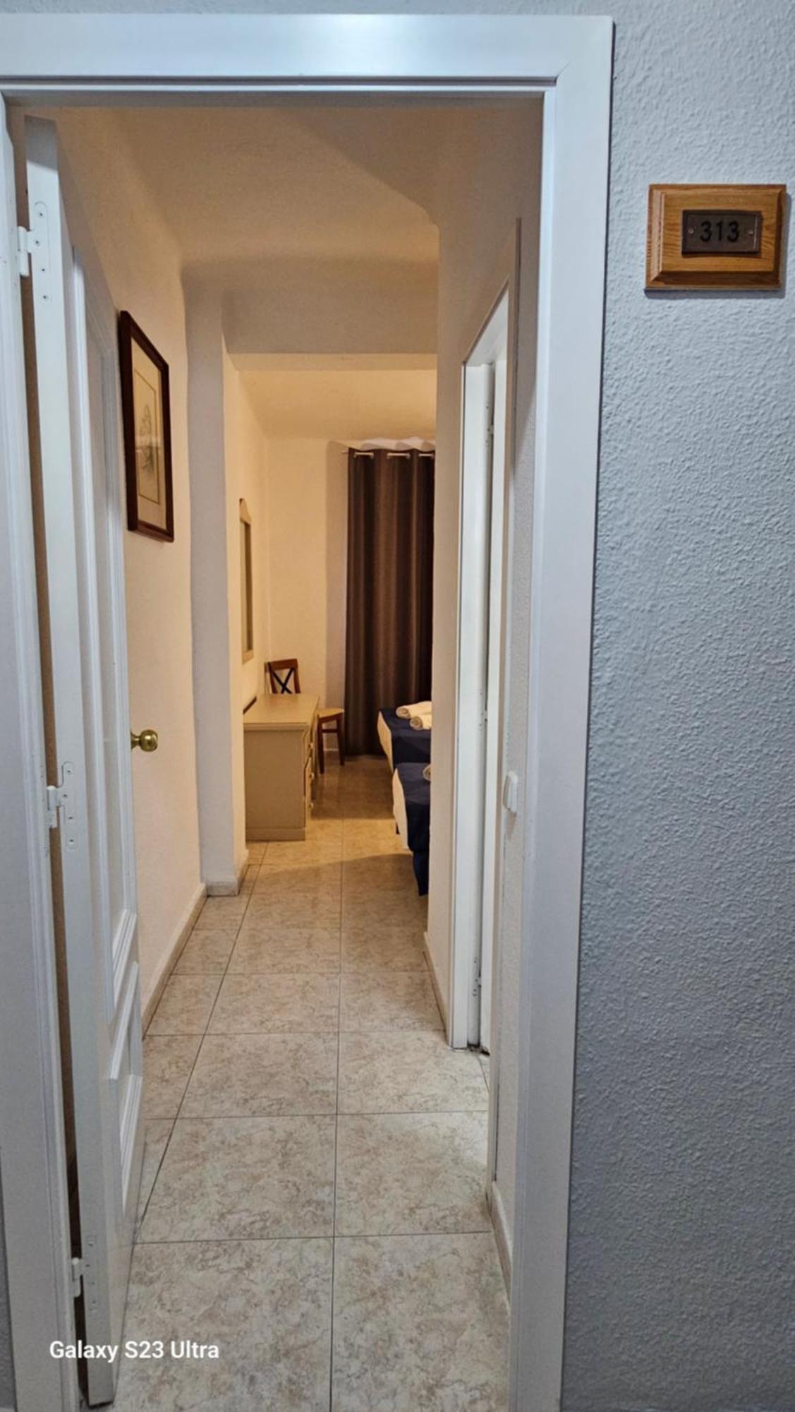 Hostal Caste Lloret de Mar Eksteriør bilde